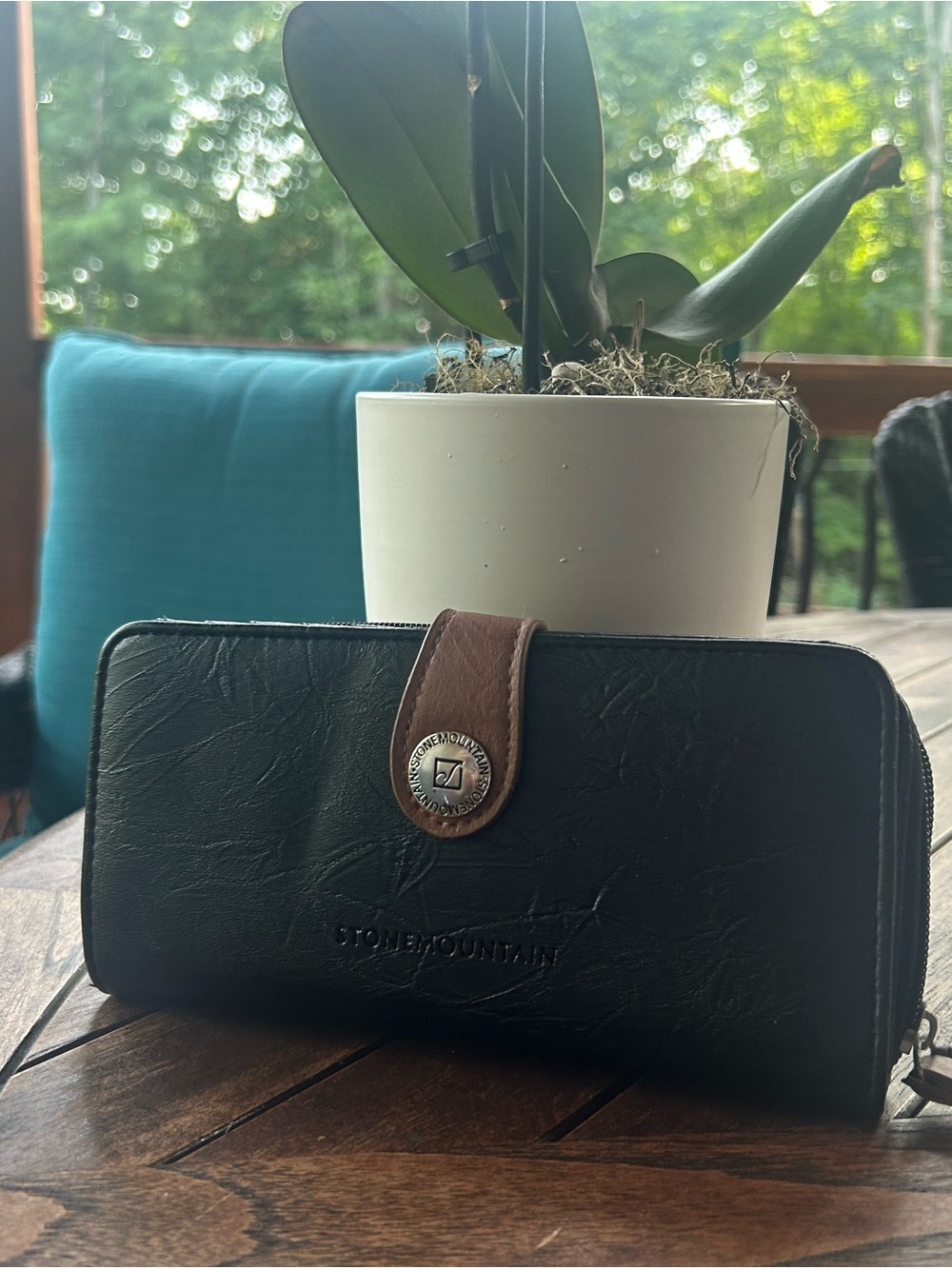Stone Mountain Leather Accessories Black and Brown Zip Wallet